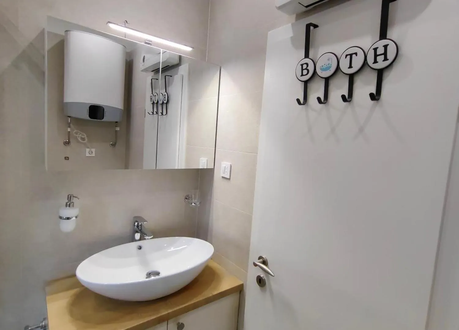Relax And Enjoy Apartments Split